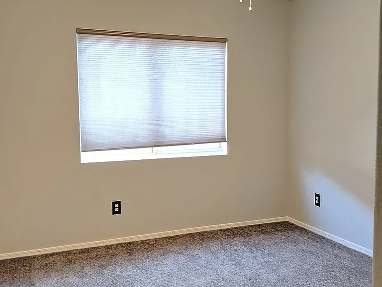 1481 S Sahuaro St — Photo 4