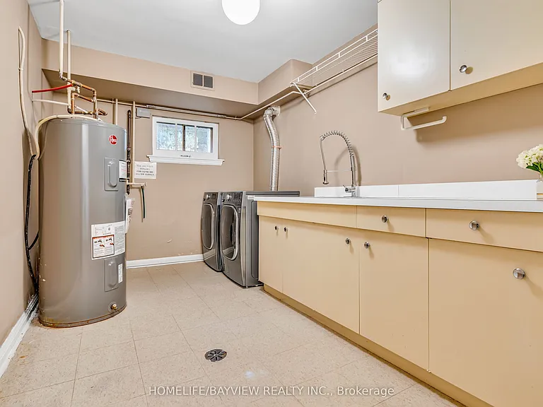 22 Salonica Rd — Photo 42