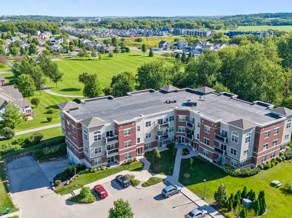 5194 Sassafras Dr #210, Fitchburg, WI 53711