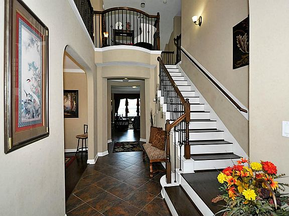 5th image of 10038 Cedar Creek Ct