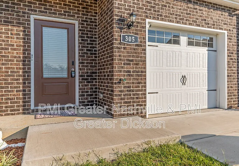 305 Masters Way — Photo 6
