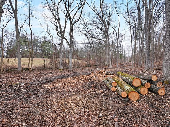 3rd image of 0 Hayden Pond Rd