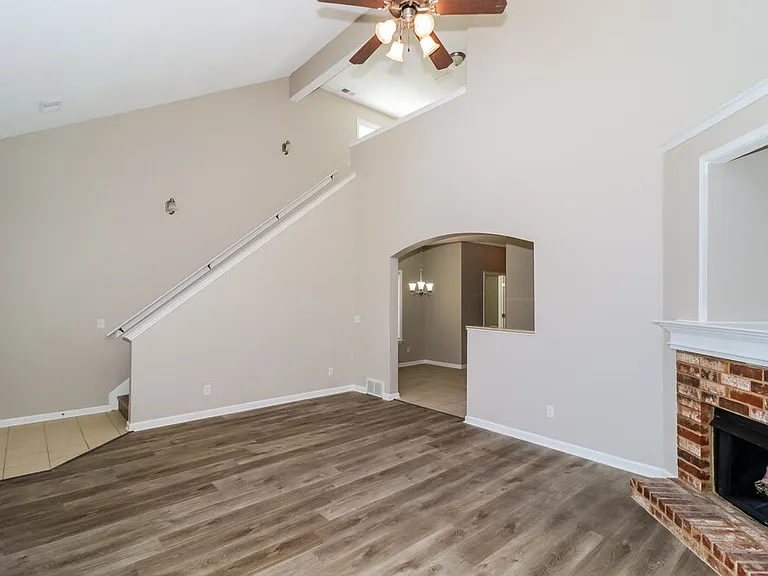 9146 Cinderhill Cv E — Photo 6