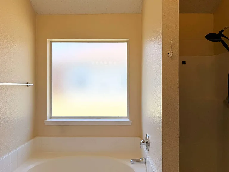 833 Edgehill Rd — Photo 22