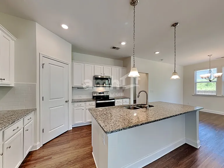 248 Lake Vista Dr — Photo 5