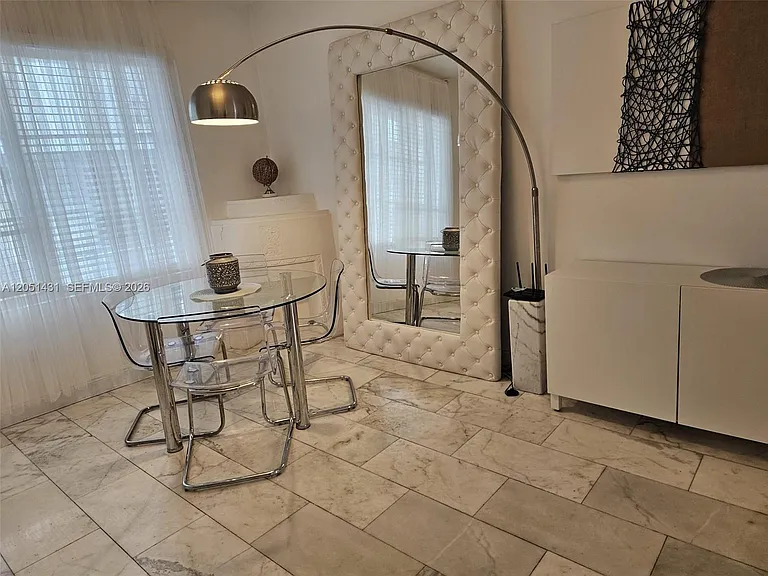 918 Jefferson Ave #8 — Photo 10