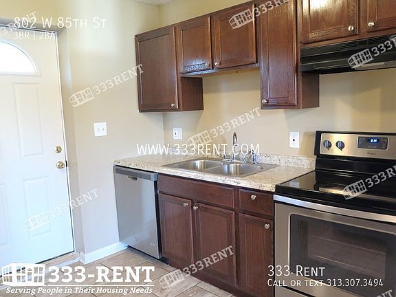 5th image of 802 W 85th St