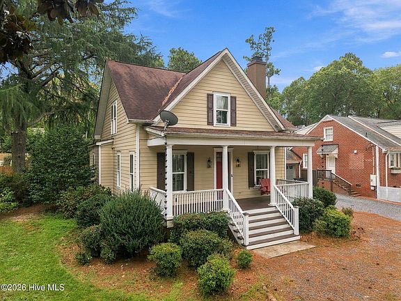 3rd image of 445 N May Street