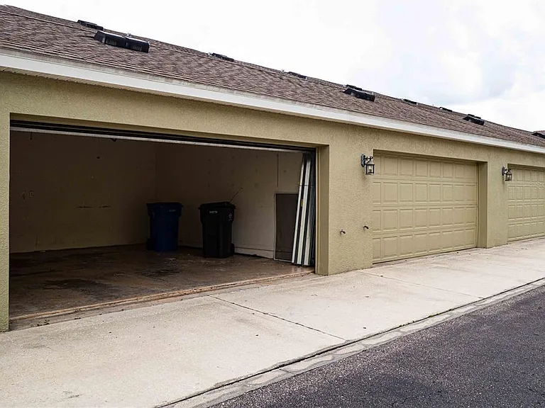 12636 Carlby Cir — Photo 23