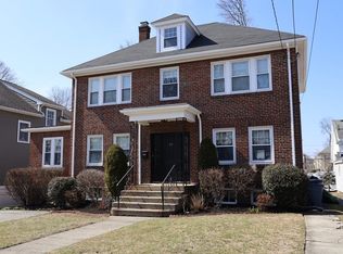 26 Barbara Rd, Waltham, MA 02453