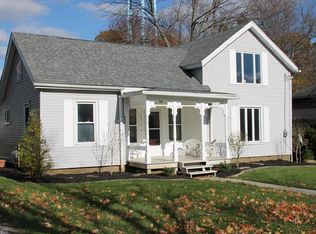 8211 Maple Ave, Garrettsville, OH 44231
