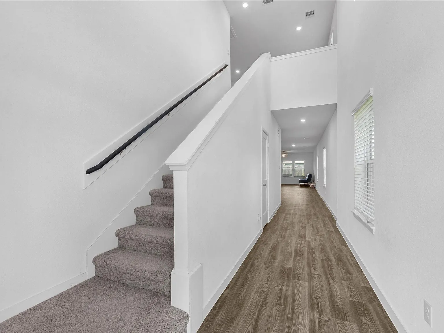 5 bed, 3.0 bath, 2438 sqft, $2,499 — Photo 3