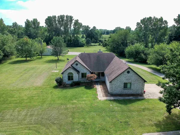 31860 Armada Ridge Rd, Richmond, MI 48062
