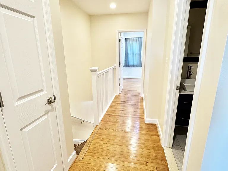408 Delafield Pl NW — Photo 28