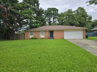 6552 Grist Mill Rd, Fayetteville, NC 28314