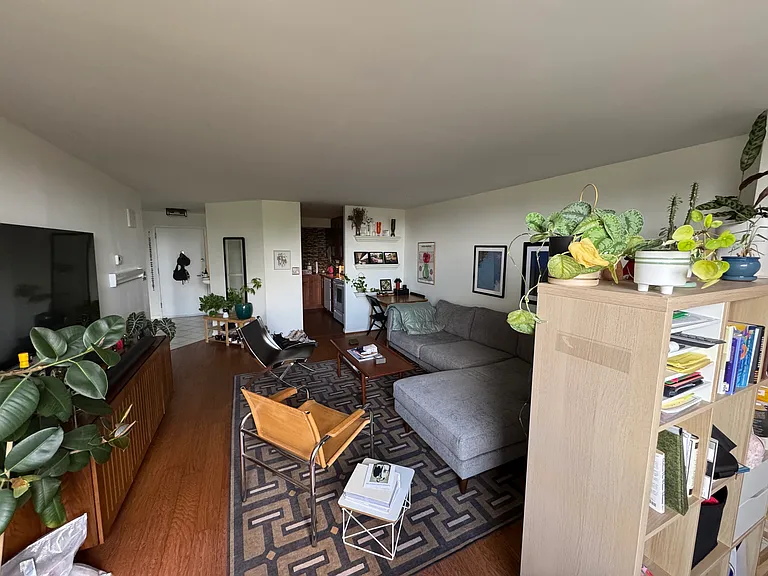 233 S 6th St #508 — Photo 5