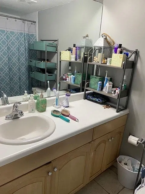 6324 Newtown Cir — Photo 2