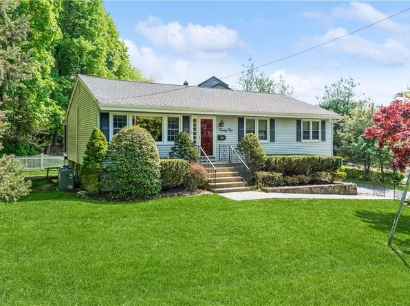 24 Prince Street, Hawthorne, NY 10532