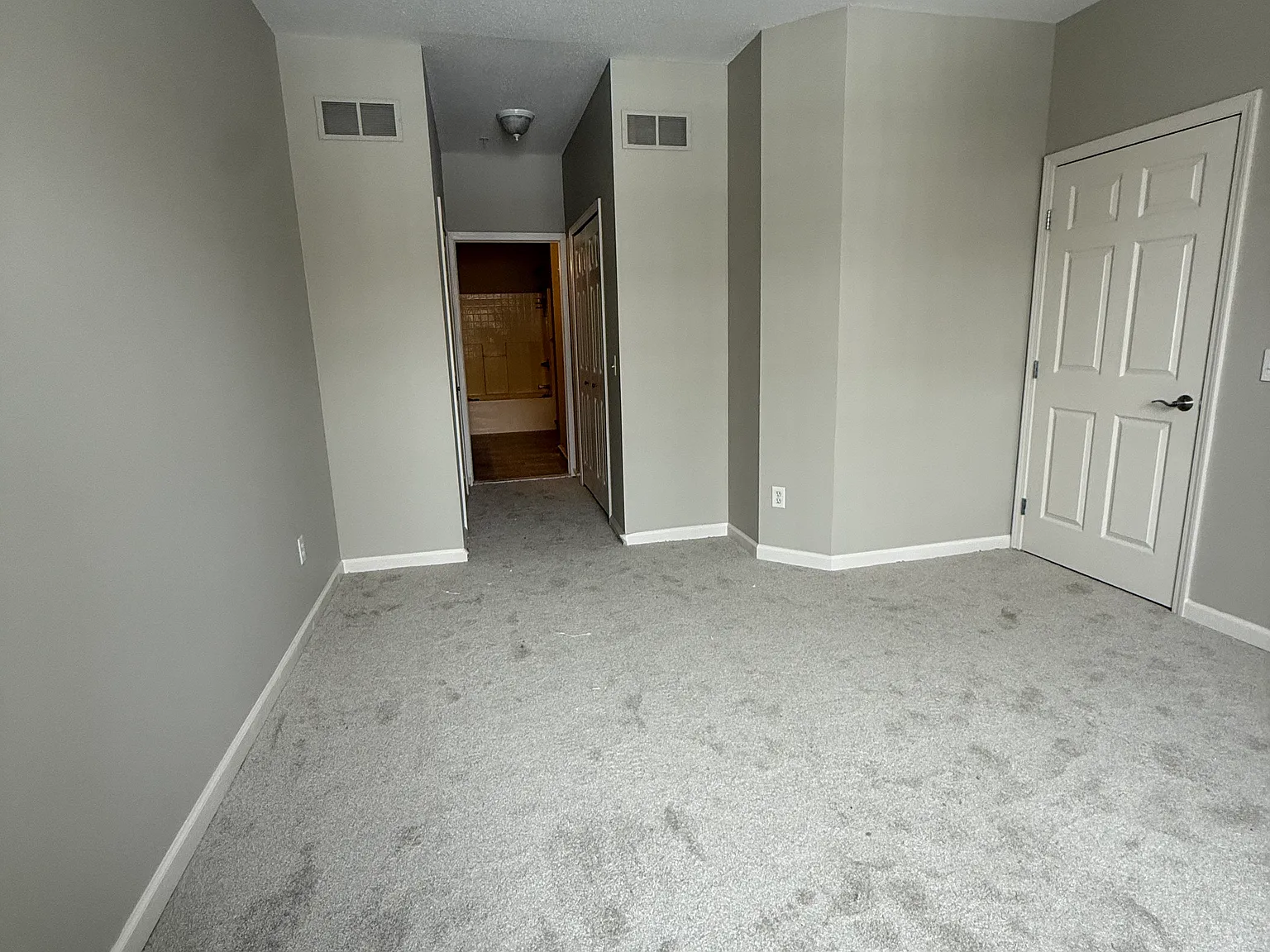301 Scio Village Ct — Photo 4