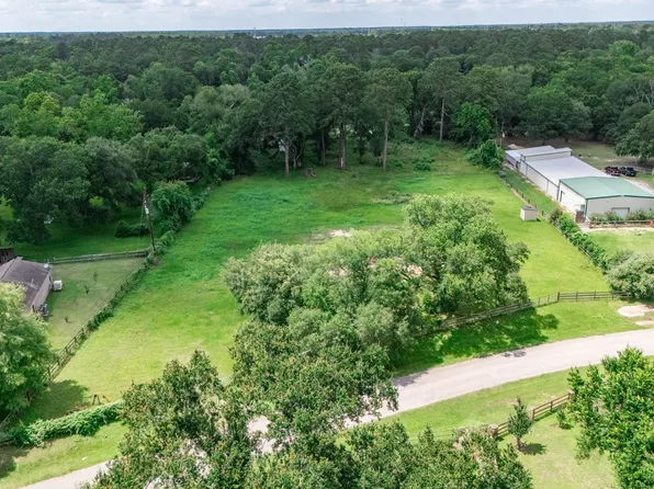 9 Live Oak Trl, Cypress, TX 77429