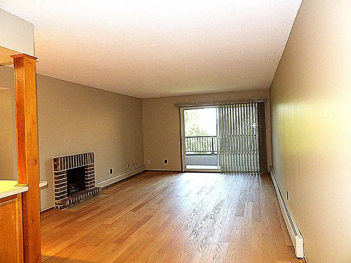 2210 Midland Grove Rd #309 in St. Paul, MN 55113 — Photo 4