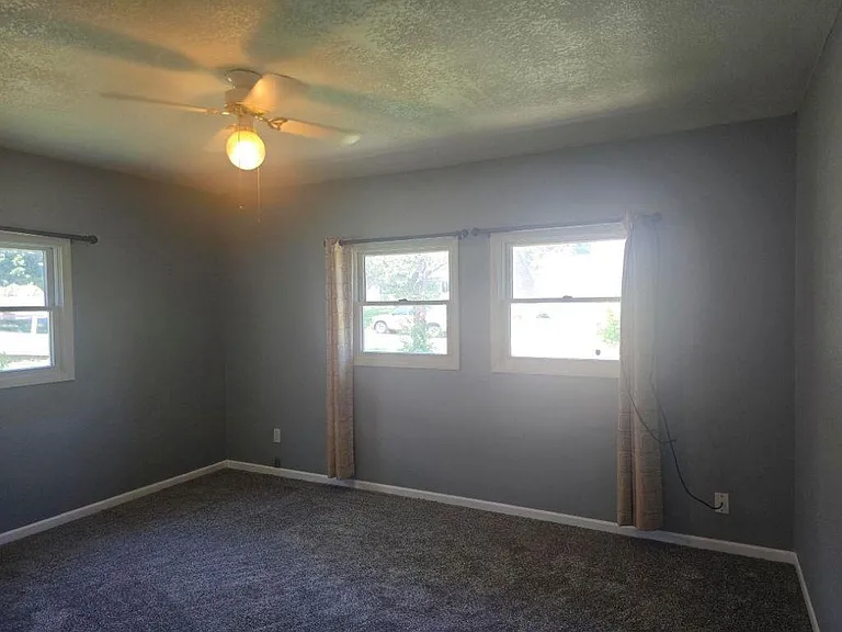 808 W K St — Photo 10