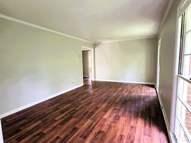 101 W Hillwood Dr #A — Photo 6