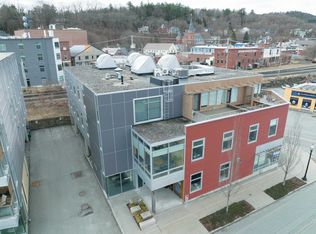 15 Railroad Row #2C5, White River Junction, VT 05001