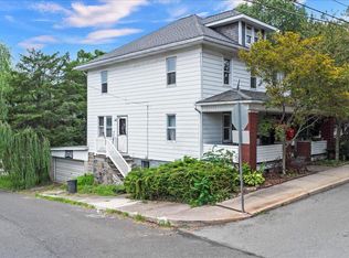 402 N 8th St, Bangor, PA 18013