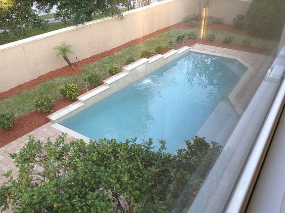 4th image of 1100 Villere Ct