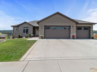 5949 Nugget Gulch Rd, Rapid City, SD 57702
