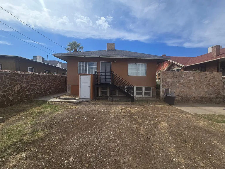 2930 Grant Ave — Photo 15