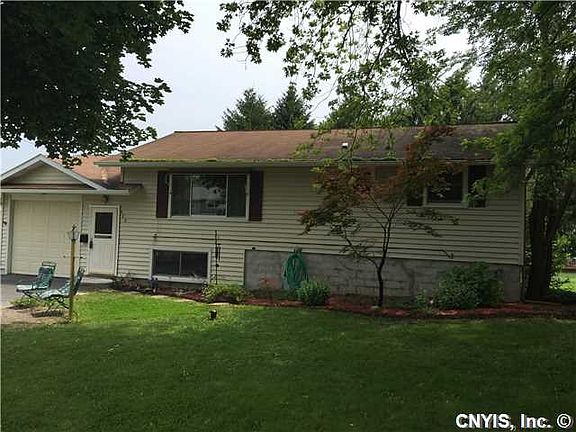 3rd image of 123 Matterson Ave