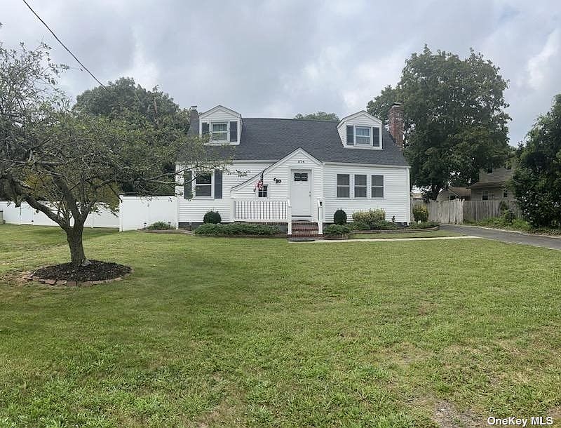 374 Washington Avenue, Patchogue, NY 11772 Zillow