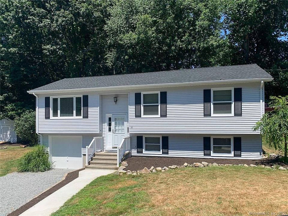 1st image of 10 Dartmouth Dr