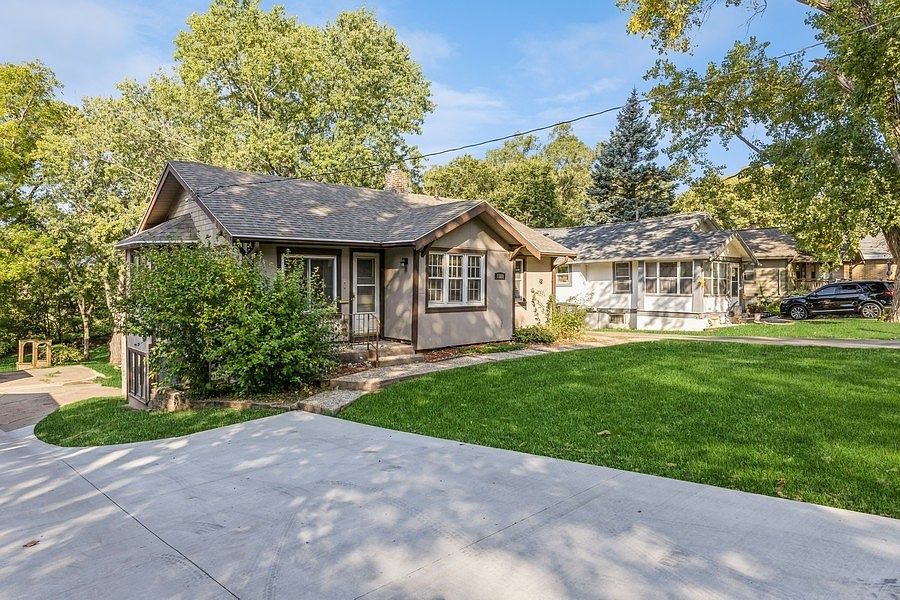 1328 48th St, Des Moines, IA 50311 Zillow