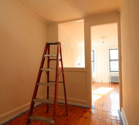 3rd image of 443 W 49th St #4FE