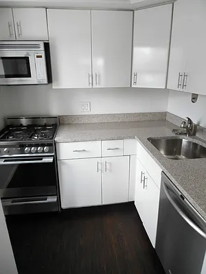 Rented by Keller Williams NYC | media 3