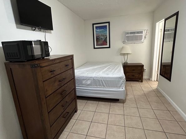 1302 N Date St #32