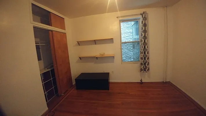 Rented by Downtown Mgt & Realty LLC | media 3