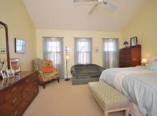 35 Admirals Way, Chelsea, MA 02150