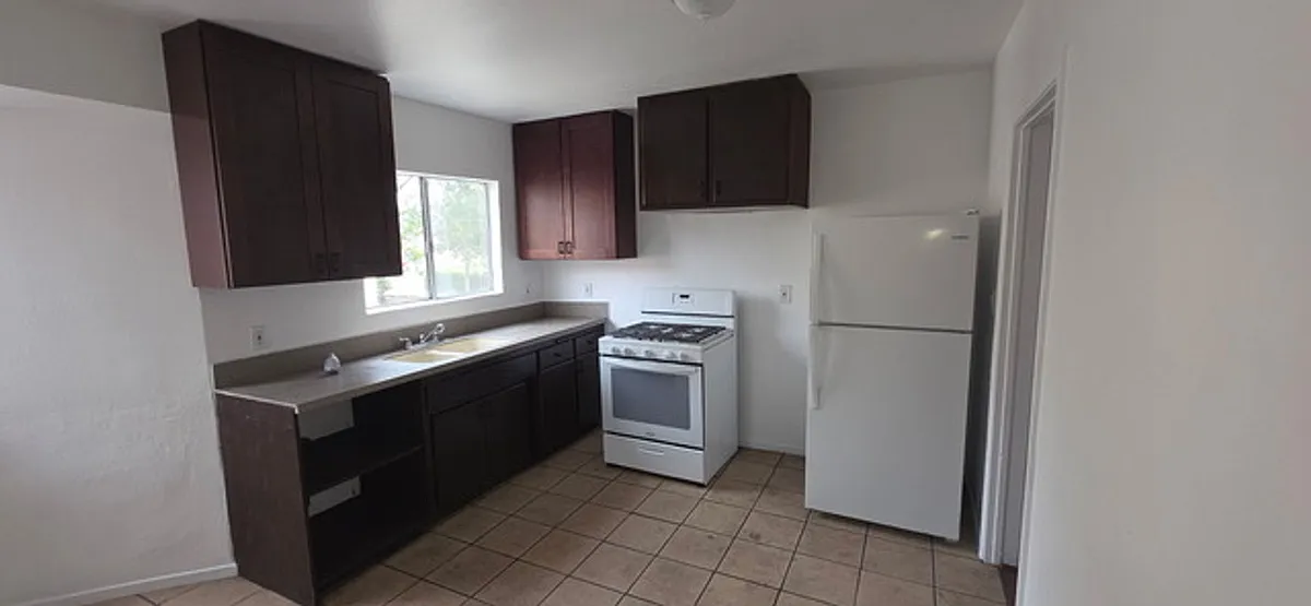Building Photo - 4914 Saint Elmo Dr