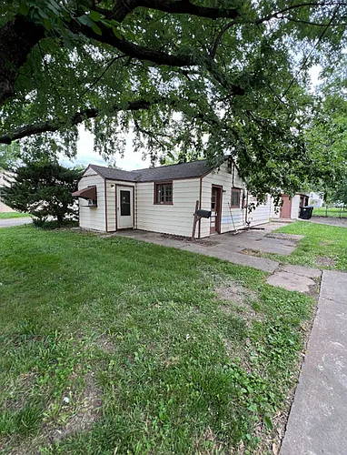 1816 SW Moundview Dr Photo 1 1816 SW Moundview Dr Photo 1
