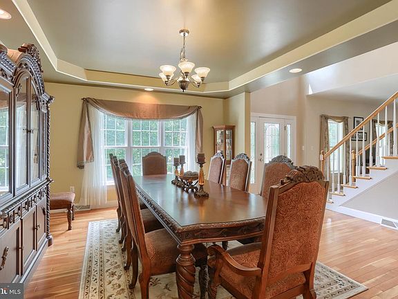 5th image of 304 Iron Valley Dr