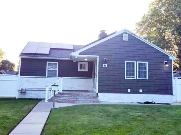 86 Washington Avenue, Brentwood, NY 11717