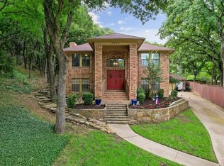 2403 Winding Hollow Ln, Arlington, TX 76006