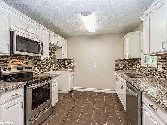 5th image of 716 N 62nd Pl