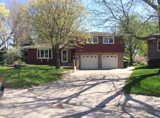 4307 Indian Rd, Kearney, NE 68847