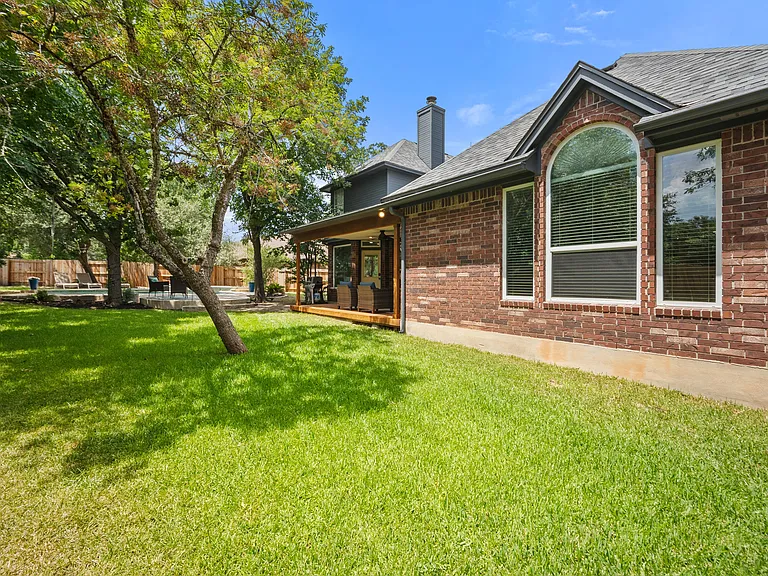 10912 Grassmere Ct — Photo 32