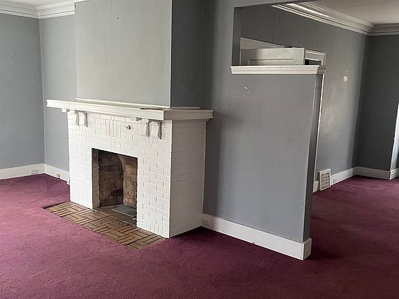 4th image of 2903 N Wisconsin Ave